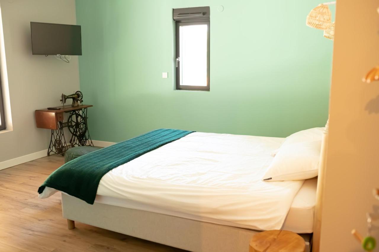Domaine Des Jammetous - Hotel And Yoga Retreat Center La Magdelaine-Sur-Tarn Екстериор снимка