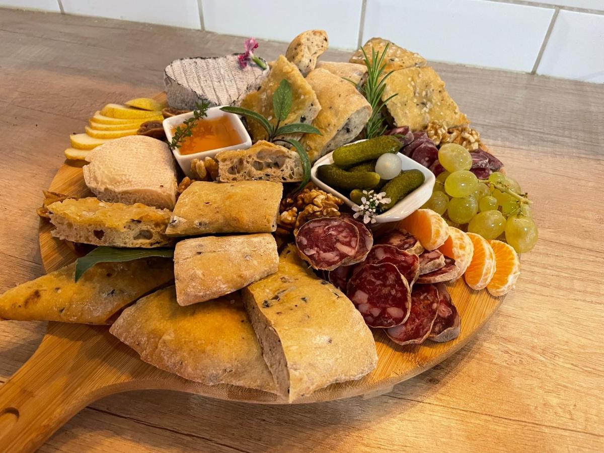 Domaine Des Jammetous - Hotel And Yoga Retreat Center La Magdelaine-Sur-Tarn Екстериор снимка